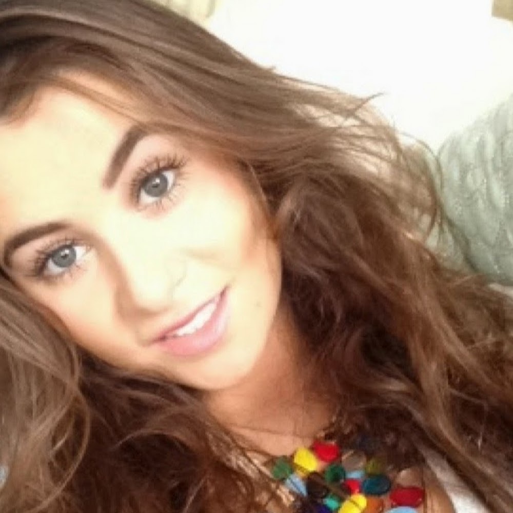 Meet your Posher, Alessandra